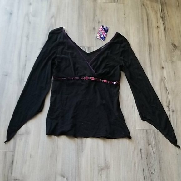 Cute little shirt nwt - Picture 2 of 10